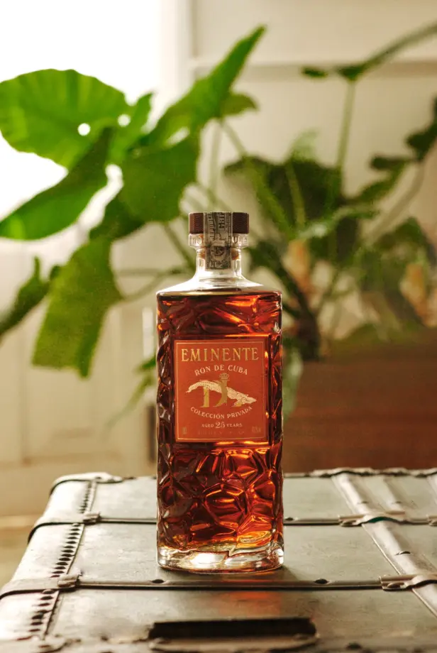 Rum - Eminente x DL Gran Reserve 25 Years - Bottle Of 70Cl  